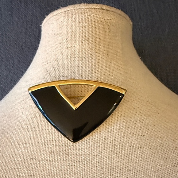 Monet Jewelry - Monet Vintage Black Enamel & Gold Tone Modernist Brooch. Circa 1990’s. Signed.